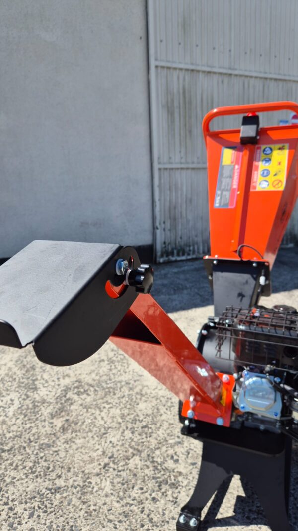 Outland Tools DC5 wood chipper - Image 13